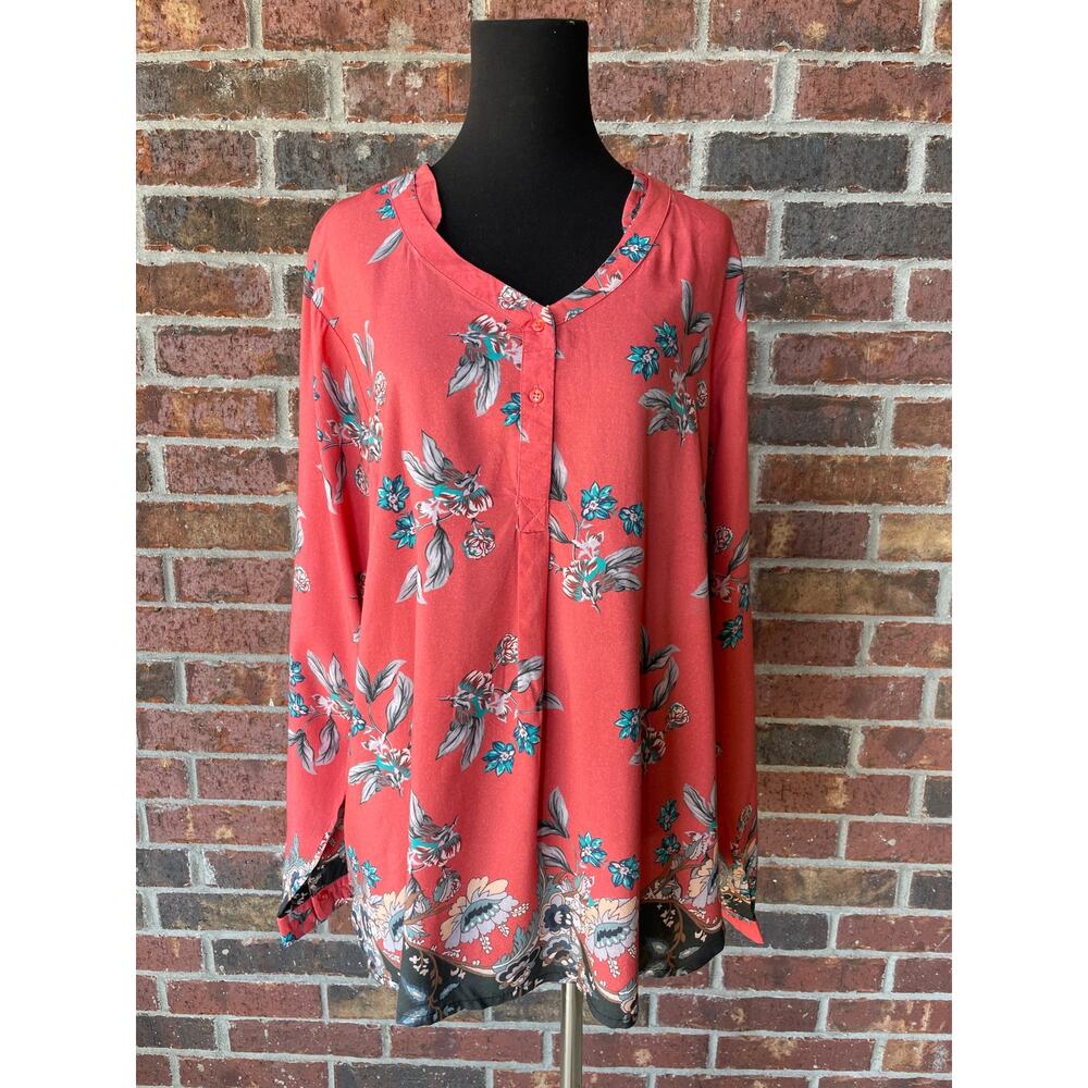 Tolani Collection Geneva blouse - passion red Coral floral Modest Modal Size L